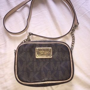 Michael Kors Jet Set Crossbody